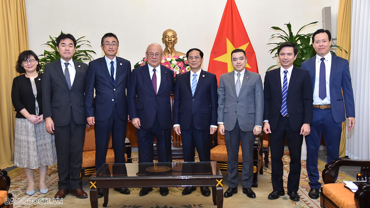 Bộ trưởng Ngoại giao Bùi Thanh Sơn tiếp Cố vấn Liên minh nghị sỹ hữu nghị Nhật-Việt