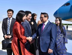 Prime Minister Pham Minh Chinh arrives in Abu Dhabi, beginning official visit to UAE