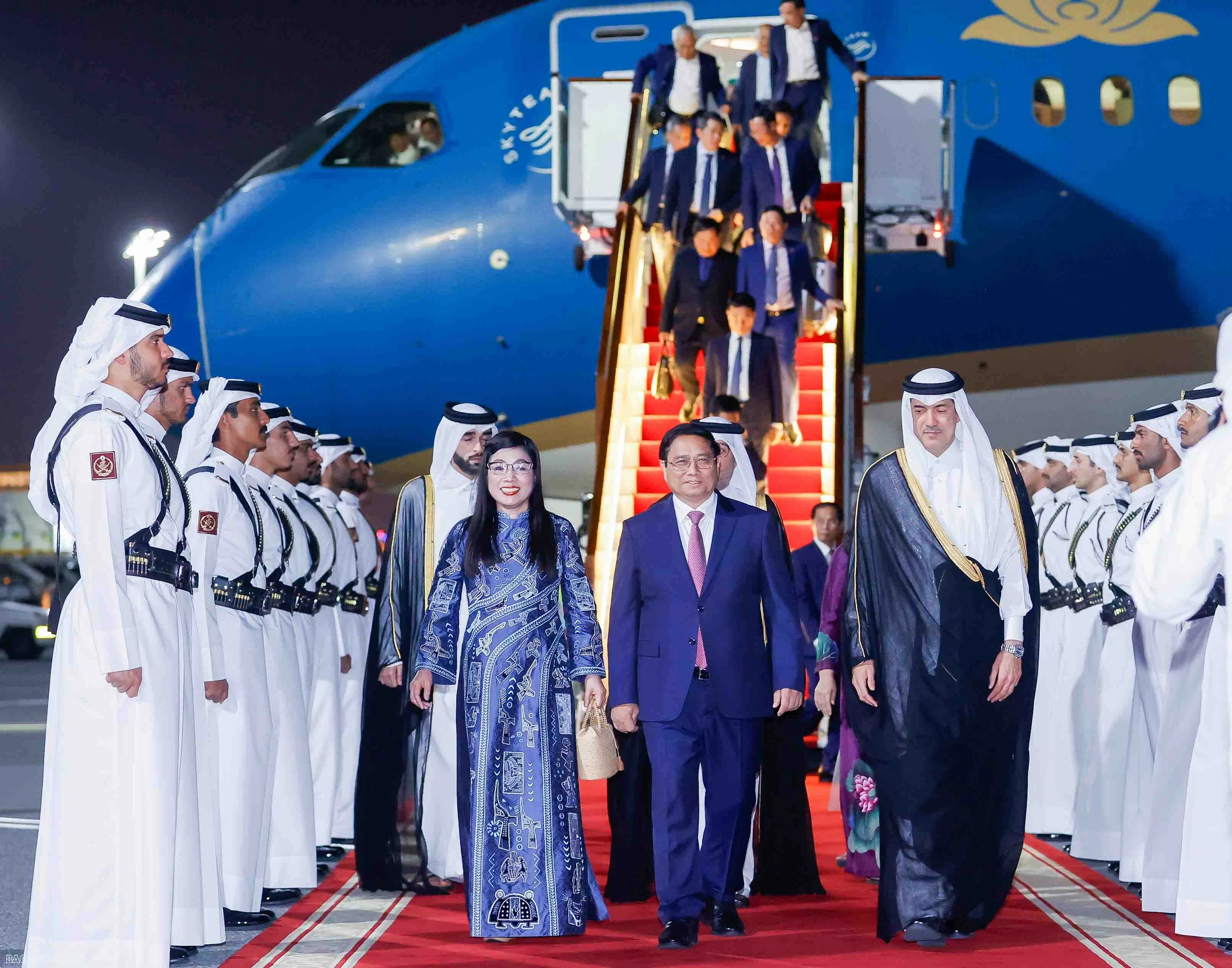 Prime Minister Pham Minh Chinh begins official visit to Qatar