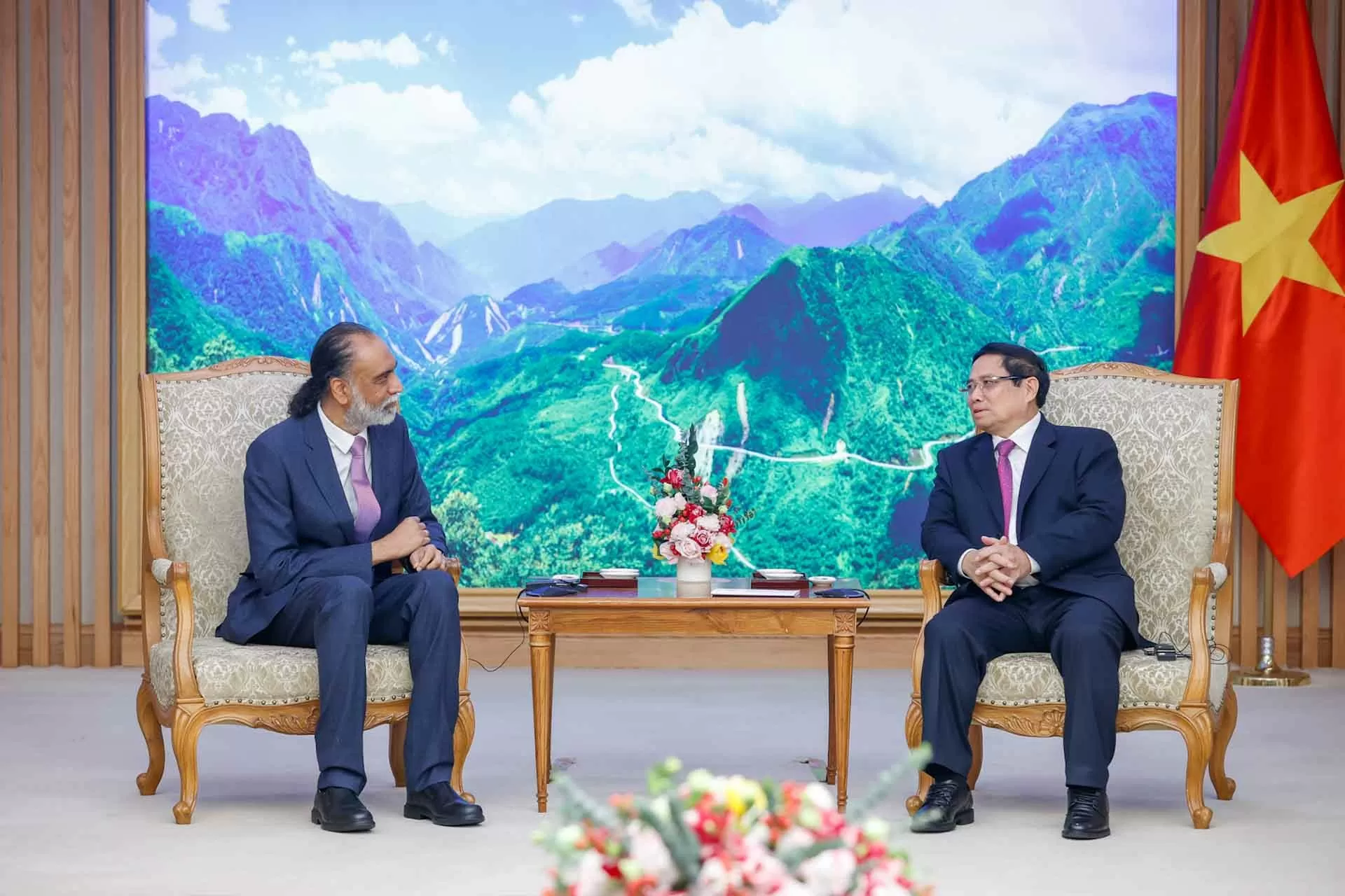 PM Pham Minh Chinh receives UN Under-Secretary-General for Digital and Emerging Technologies