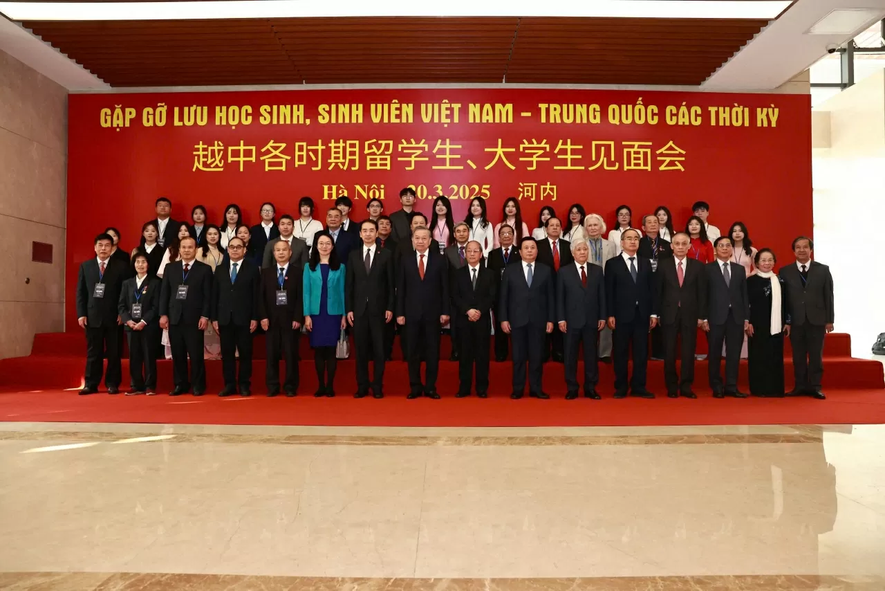 General Secretary To Lam urges Vietnamese, Chinese youths to further develop bilateral ties