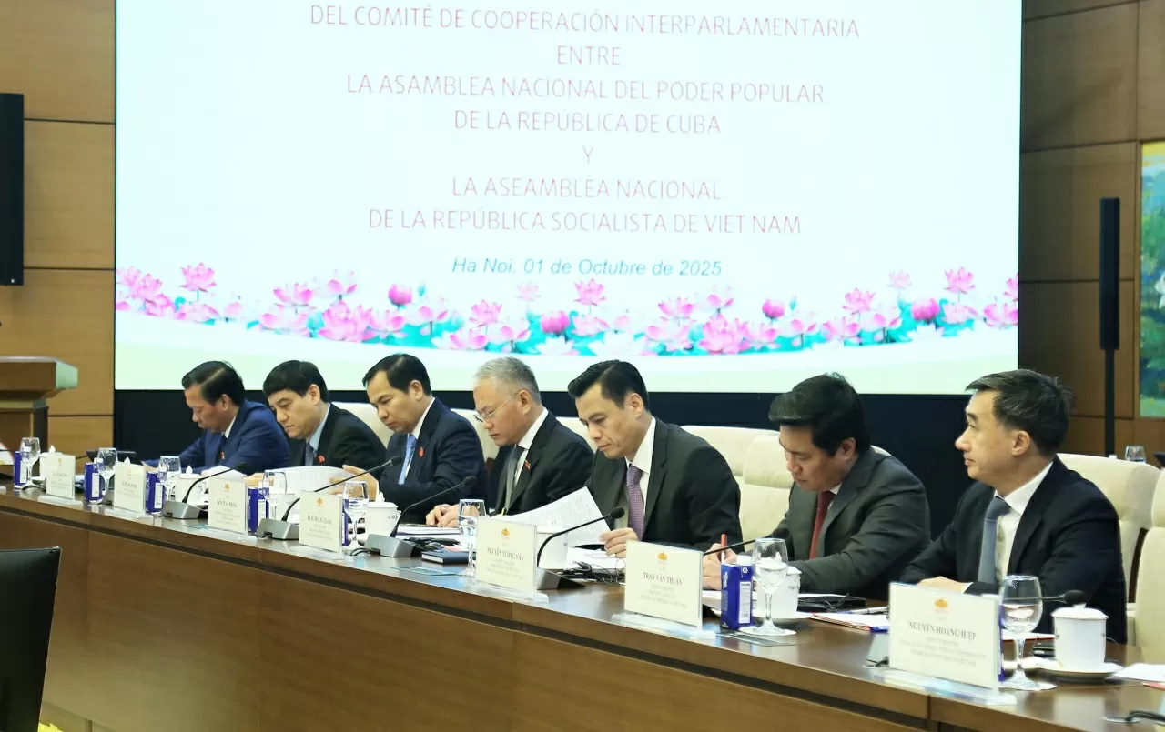 NA Chairman Tran Thanh Man and Cuban top legislator co-chair 2nd session of Vietnam-Cuba Inter-Parliamentary Cooperation Committee