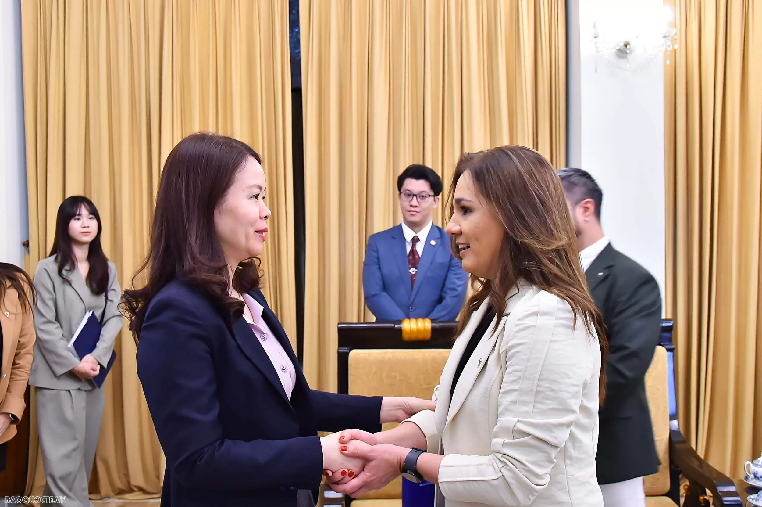 Deputy FM Nguyen Minh Hang meets with Chilean counterpart to strengthen comprehensive cooperation Deputy FM Nguyen Minh Hang meets with Chilean counterpart to strengthen comprehensive cooperation
