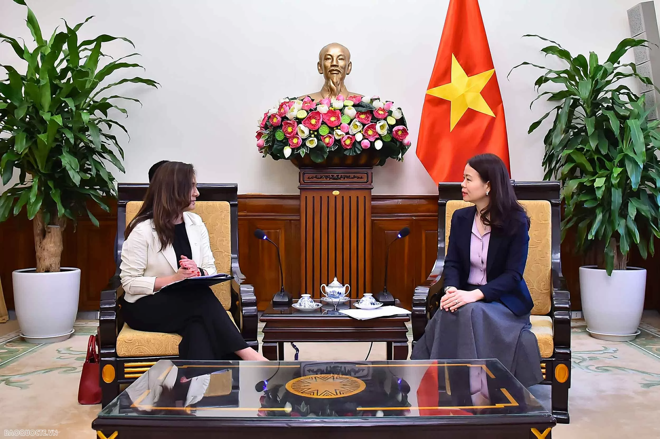 Deputy FM Nguyen Minh Hang meets with Chilean counterpart to strengthen comprehensive cooperation Deputy FM Nguyen Minh Hang meets with Chilean counterpart to strengthen comprehensive cooperation