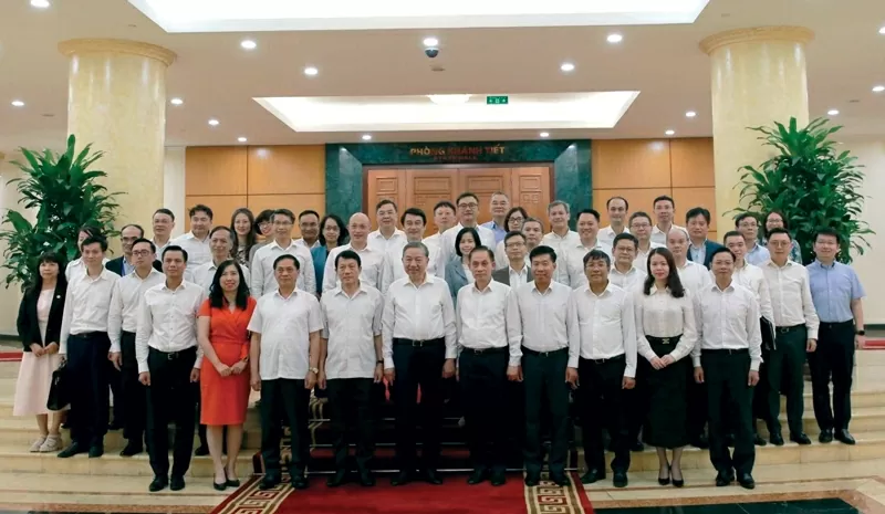 Vietnam's foreign affairs work actively contributes to the successful implementation of the nation's strategic goals Vietnam's foreign affairs work actively contributes to the successful implementation of the nation's strategic goals