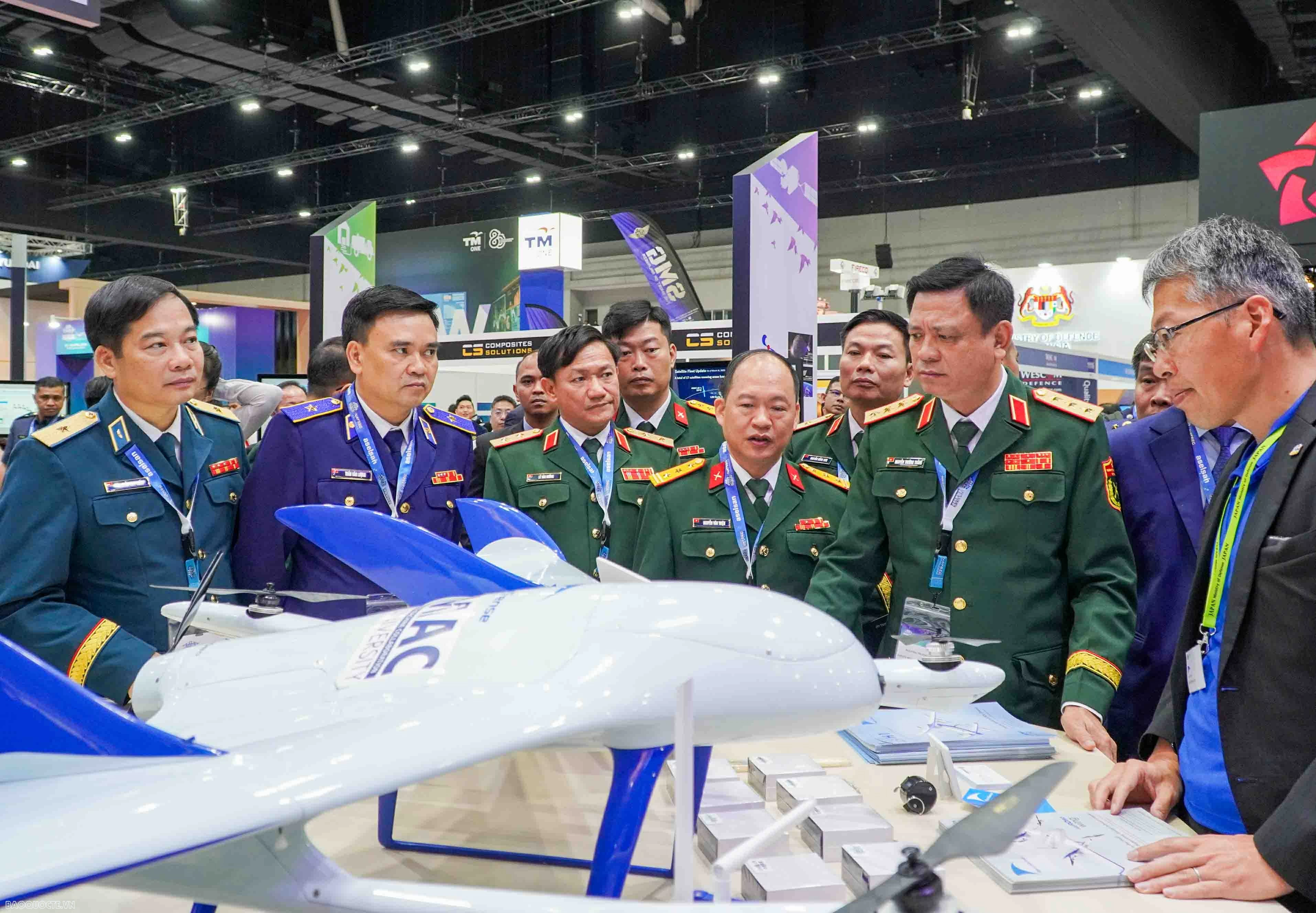 Vietnam attends the 19th Asian Defense and National Security Exhibition in Malaysia