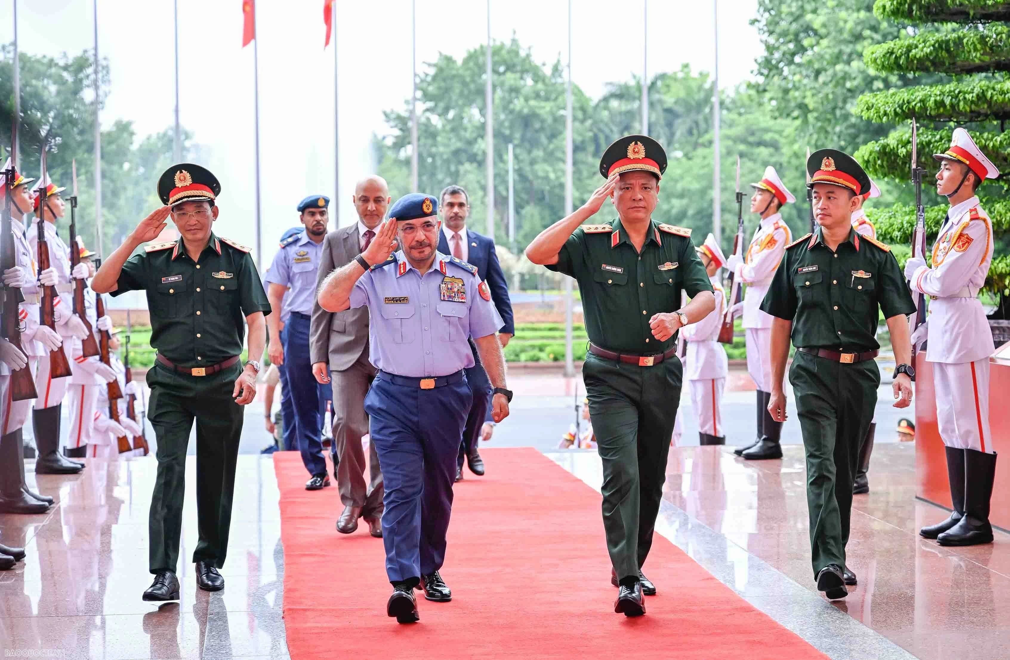 Vietnam, UAE Defence Deputy Ministers hold talks, promote defence industry cooperation