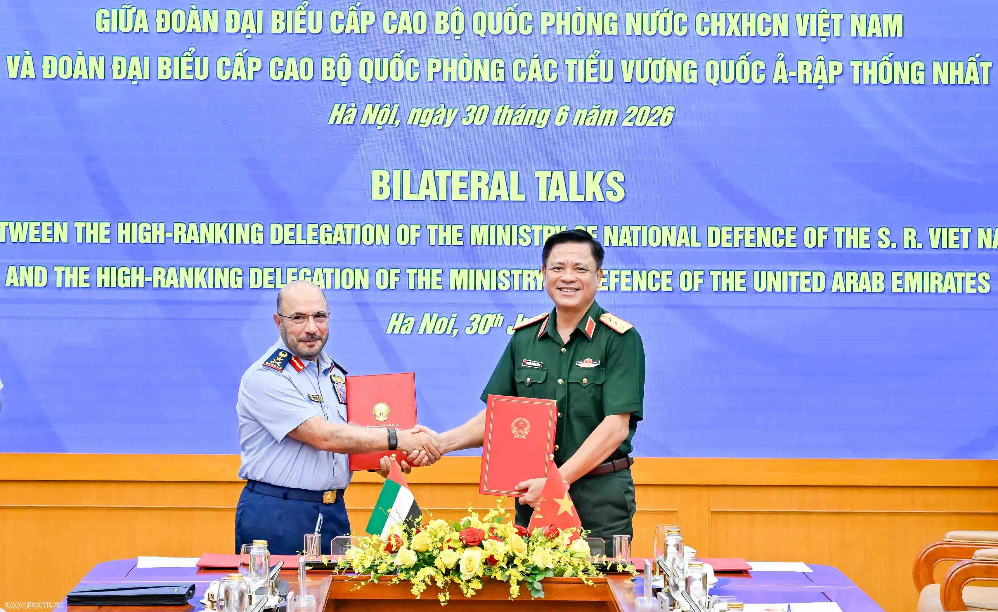 Vietnam, UAE Defence Deputy Ministers hold talks, promote defence industry cooperation