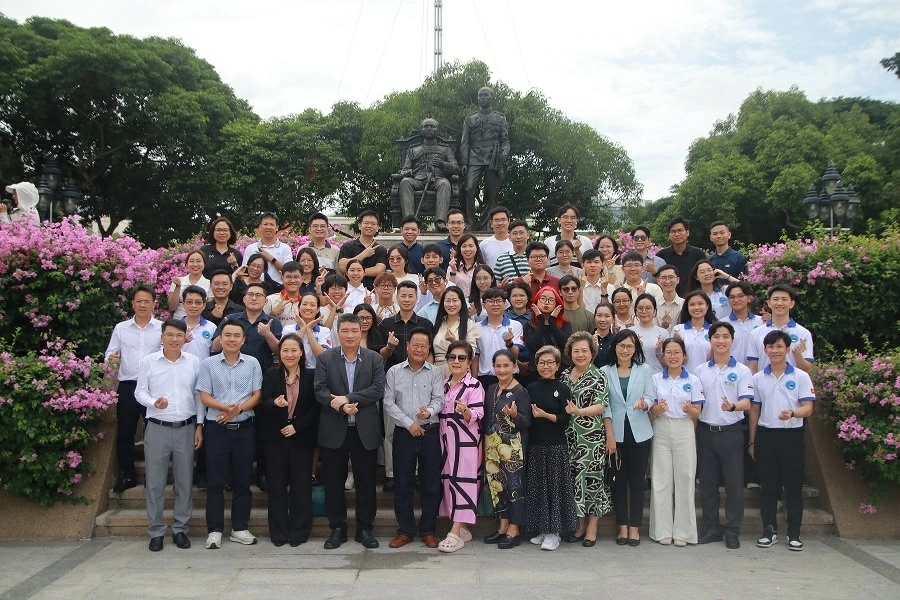 Vietnamese students in Thailand aim for a new journey Vietnamese students in Thailand aim for a new journey