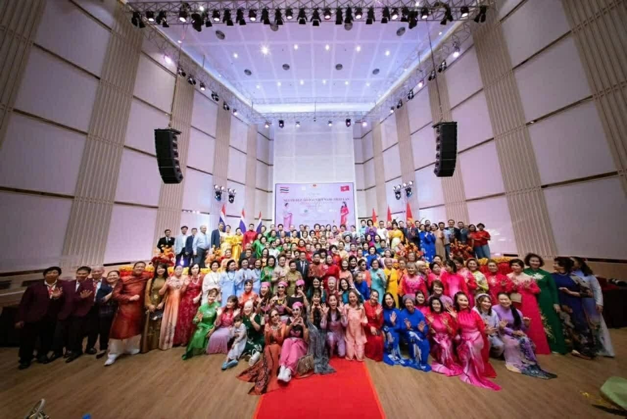 Vietnamese Representative Missions create Vietnamese cultural spaces abroad