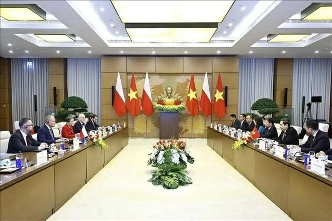 National Assembly President Tran Thanh Man meets with Polish Prime Minister Donald Tusk in Hanoi National Assembly President Tran Thanh Man meets with Polish Prime Minister Donald Tusk in Hanoi