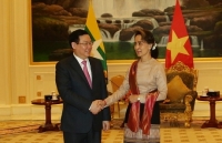 Phó Thủ tướng Vương Đình Huệ chào xã giao Cố vấn Nhà nước Myanmar