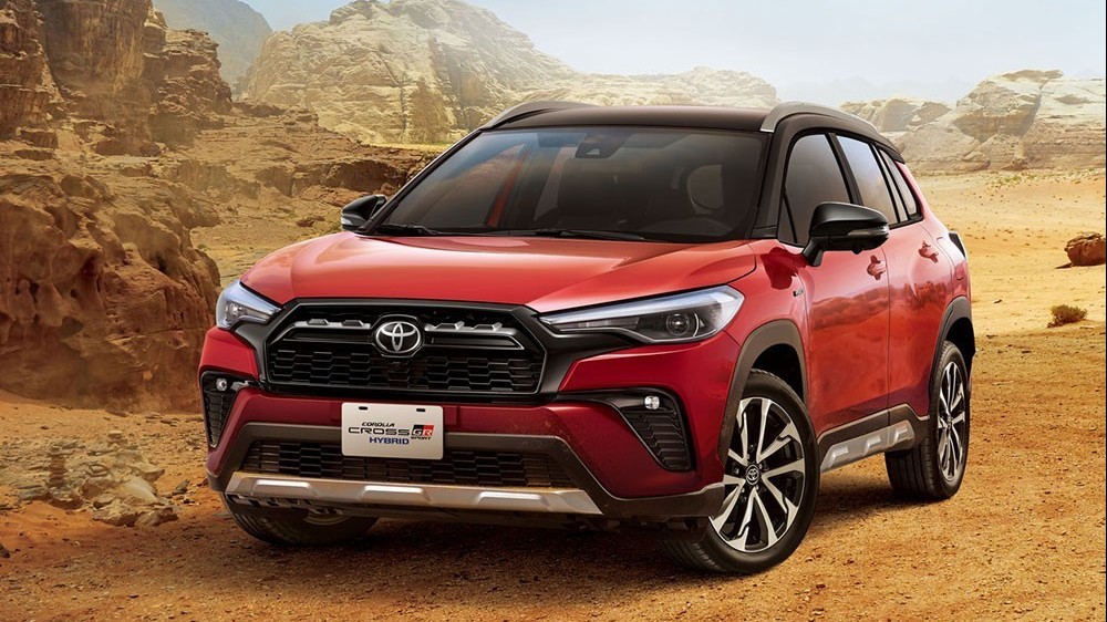 Cận cảnh Toyota Corolla Cross GR Sport 2021 thể thao vừa ra mắt