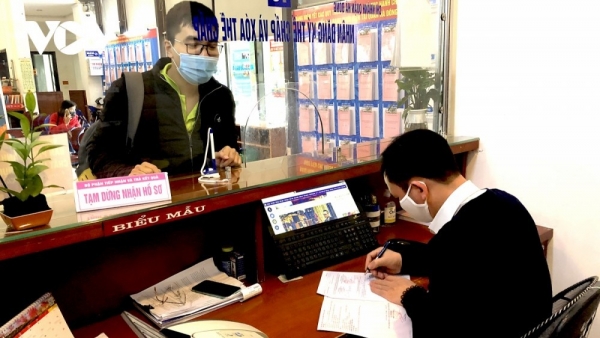Các cơ quan tại Hà Nội thực hiện nghiêm túc phòng, chống dịch Covid-19 ngày làm việc đầu năm mới