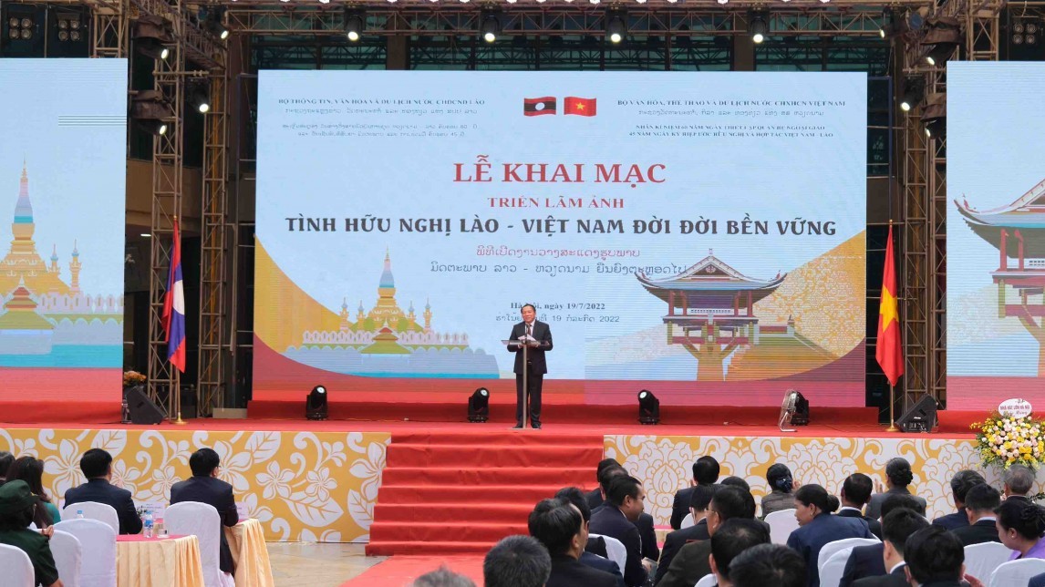 Nhiều triển vọng mới trong hợp tác du lịch Việt Nam-Lào