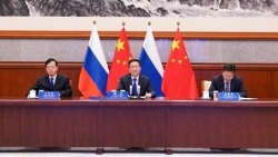 Trung Quốc cam kết tăng cường hợp tác năng lượng với Nga