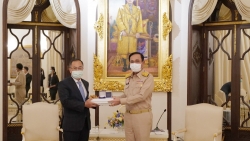 Đại sứ Phan Chí Thành chào xã giao Thủ tướng Thái Lan Prayut Chan-O-Cha