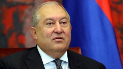 Tổng thống Armenia bất ngờ từ chức, vì sao?