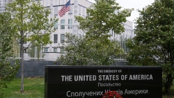 Mỹ ra khuyến cáo khẩn cấp tránh đi lại Nga, Ukraine; lệnh cho nhân viên không thiết yếu rời khỏi Kiev