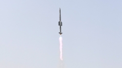 Ấn Độ tiến hành hai vụ phóng tên lửa thành công