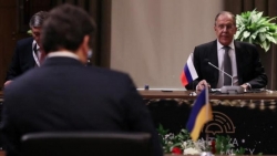 Nga khẳng định không 'tấn công' Ukraine, sẽ tự lo liệu kinh tế