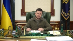 Tổng thống Ukraine ký ban hành luật liên quan tài sản của Nga, Mỹ lấp lửng trừng phạt bổ sung Moscow