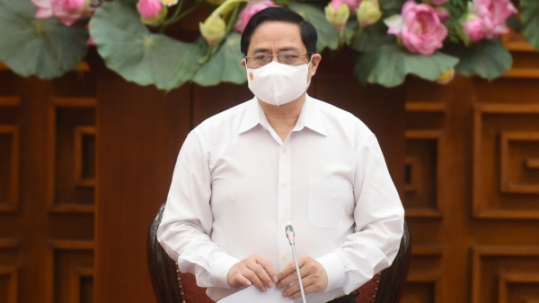 Thủ tướng Phạm Minh Chính chủ trì họp khẩn về phòng chống Covid-19