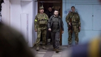 Tổng thống Ukraine bất ngờ ra khỏi thủ đô Kiev, tuyên bố sẵn sàng làm một việc với Nga