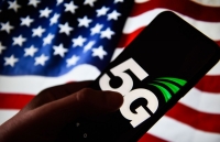 Căng thẳng thương mại leo thang, ông Trump cân nhắc áp đặt thêm quy định đối với các thiết bị 5G