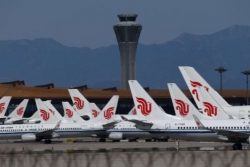 Covid-19 ở Trung Quốc: Bắc Kinh thêm 31 ca mắc, 1.200 chuyến bay bị hủy