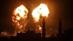 NÓNG! Israel bất ngờ không kích Dải Gaza, tuyên bố sẵn sàng giao tranh, thỏa thuận ngừng bắn tan vỡ