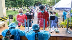 Covid-19 ở Campuchia: Số ca mắc và tử vong mới cao kỷ lục, chính thức vượt ngưỡng 50.000 người nhiễm bệnh