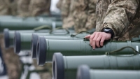 Lo vũ khí gửi đến Ukraine bị tuồn ra 'chợ đen', NATO-EU tìm cách giám sát 'tung tích' khí tài viện trợ cho Kiev
