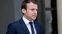 Bị Australia hủy ước, Tổng thống Pháp khuyên châu Âu ngừng 'ngây thơ', nhận niềm vui từ Hy Lạp