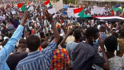 Đảo chính ở Sudan: Hành tung Thủ tướng Hamdok, quân đội bố ráp thủ đô, Mỹ và EU vội lên tiếng