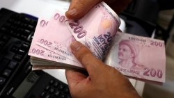 Sau 'đại chiến' 10 nước phương Tây, Thổ Nhĩ Kỳ gánh đòn đau đầu tiên