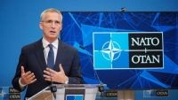 Tổng thống Ukraine tìm đường 'hướng tới NATO', EU bị hối thúc phải làm nhiều hơn cho Kiev