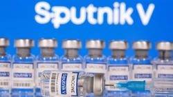 Biến thể Omicron: Các hãng vaccine nhập cuộc, Nga bắt tay vào phiên bản Sputnik mới, Tổng thống Biden trấn an