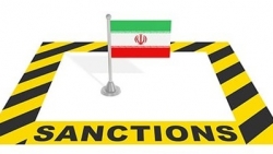 Đàm phán hạt nhân chưa đi đến đâu, Mỹ lại áp đòn lên Tehran, Iran phản pháo