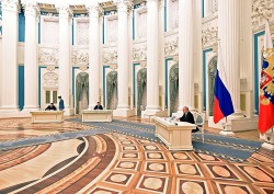 Khủng hoảng Ukraine: Đòn bất ngờ, lợi và hại từ các góc nhìn