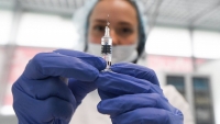 Dịch Covid-19: Trung Quốc và Nga thử nghiệm lâm sàng vaccine phòng virus SARS-CoV-2