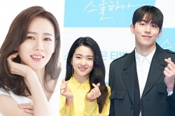 Son Ye Jin thống trị bảng xếp hạng sao Hàn tháng Ba