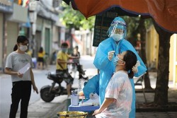 Covid-19 ở Việt Nam sáng 12/9: Số ca mắc mới giảm, Hà Nội cách ly 1 xã, Bình Dương dần nới lỏng