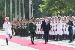 Bộ trưởng Bộ Quốc phòng Nhật Bản thăm chính thức Việt Nam
