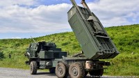 Tình hình Ukraine: Mỹ chuẩn bị 'bơm' gói vũ khí mới; Kiev 'ngỏ lời' với Ấn Độ; New Zealand nói 'không'...