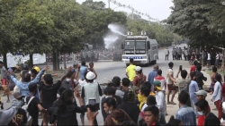 Facebook xóa trang chính của quân đội Myanmar