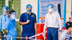 Covid-19 ở Campuchia: Gần 900 ca mắc trong một ngày, đẩy mạnh chiến dịch tiêm vaccine