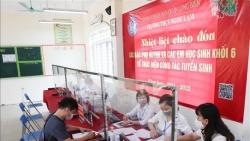 Hà Nội áp dụng Chỉ thị 16, các trường chuyển hình thức tuyển sinh