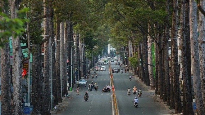 Covid-19 ở Việt Nam sáng 17/9: Đến nay có tổng 656.129 ca nhiễm, TP. Hồ Chí Minh thí điểm ‘thẻ xanh’, Hà Nội dỡ bớt chốt kiểm soát
