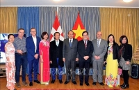 Phó Thủ tướng Thường trực Trương Hòa Bình gặp gỡ kiều bào tại Thụy Sỹ